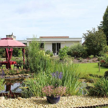 Les Petites Chambres De La Bleue Maison Coeuve Exterior foto